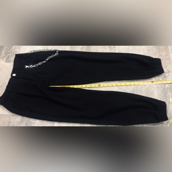 🎉HP🔥HOT TOPIC🔥Black Denim Chain Jogger Pants🔥Measurements in Pics🔥 - Picture 8 of 15